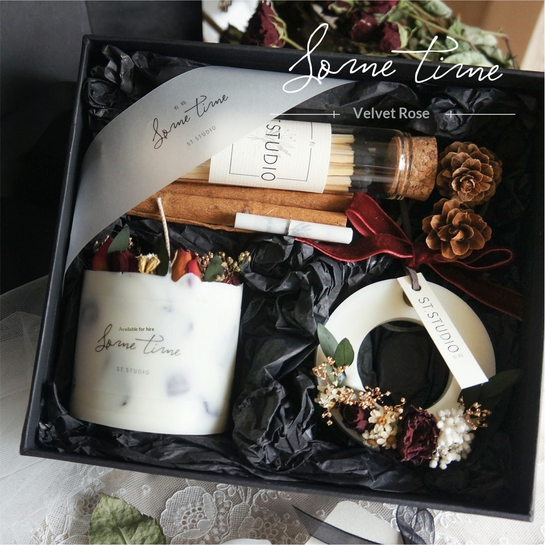 Handcrafted Rose Candle Gift Box Set with Dried Flowers and Matches Home Decor Gift